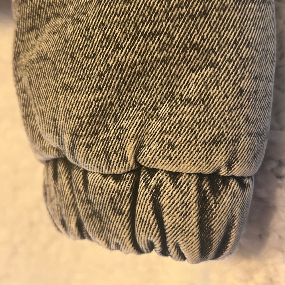 Woman’s Garage Puffer Jacket - Picture 4 of 10